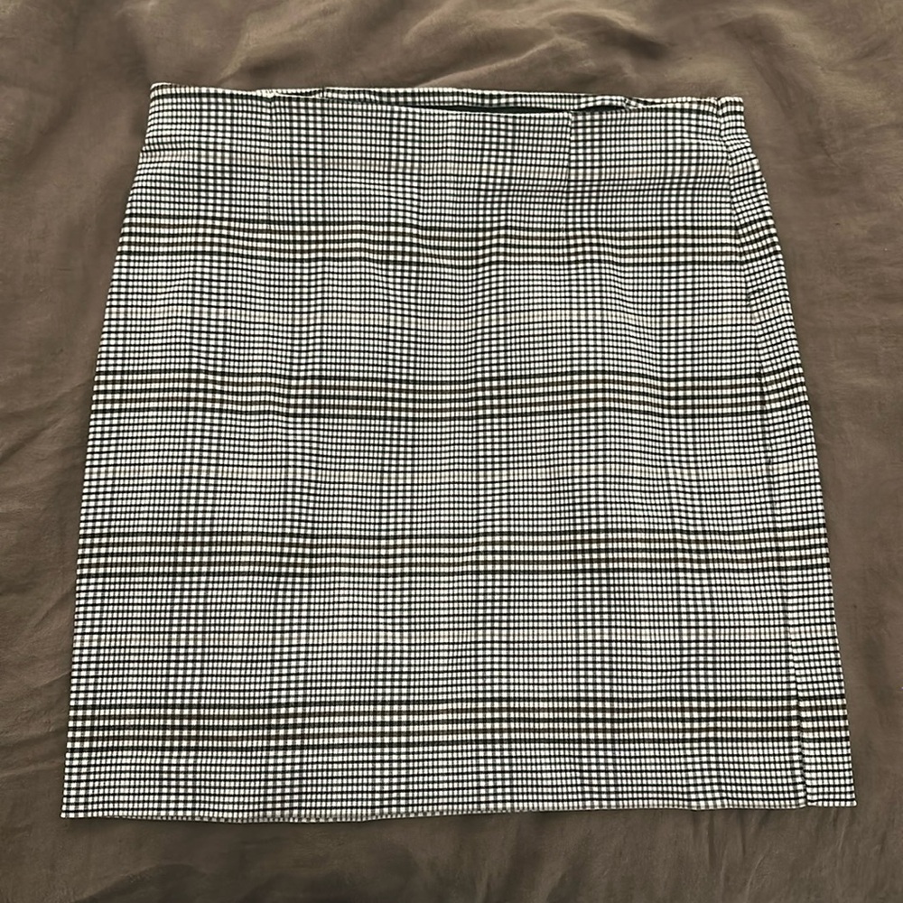 Dynamite plaid skirt